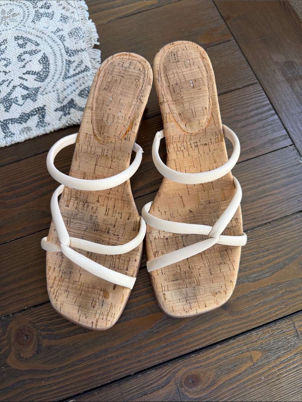Circus by Sam Edelman White Cork Slide Mules